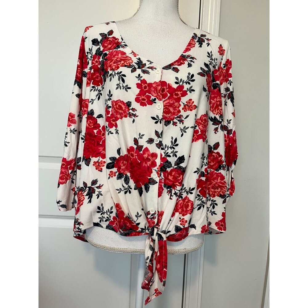 Full Circle Trends Floral Button-Front Tie Hem Top Size 2X Soft Comfort Red Rose